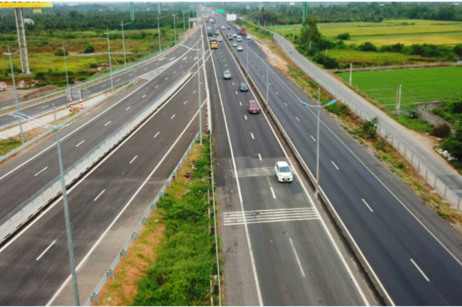 Bổ sung cơ chế đánh giá hiệu quả đầu tư công, điều chuyển vốn linh hoạt