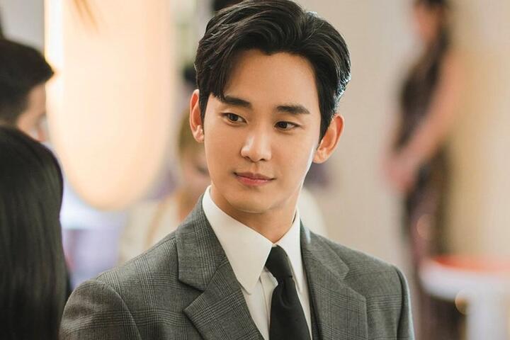 Kim Soo Hyun và chuyện lấy lại danh tiếng sau khi có kết luận không khởi tố