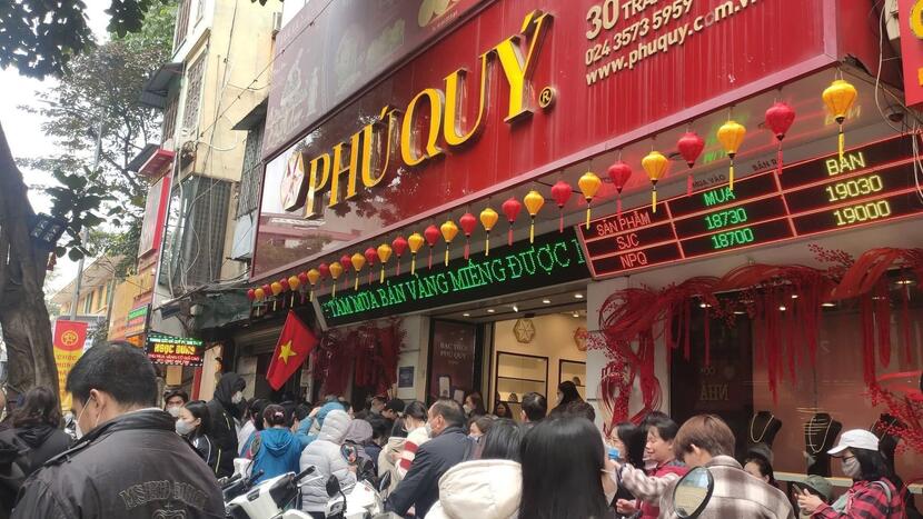 Thiếu hụt nguồn cung trầm trọng, giá bạc tăng chóng vánh