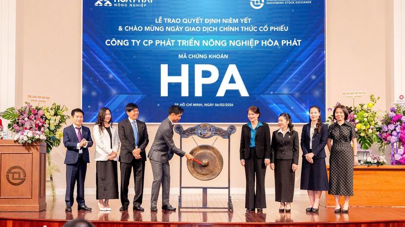 Cổ phiếu Nông nghiệp Hòa Phát tăng gần 3% phiên đầu tiên chào sàn