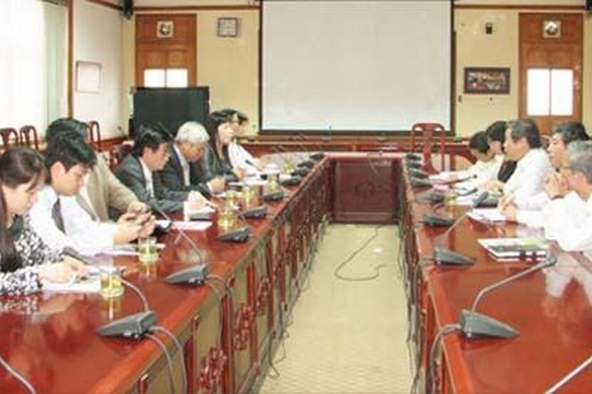 Thoả thuận hợp tác giữa VACD và ĐHQG HN Ngày 26/02/2009