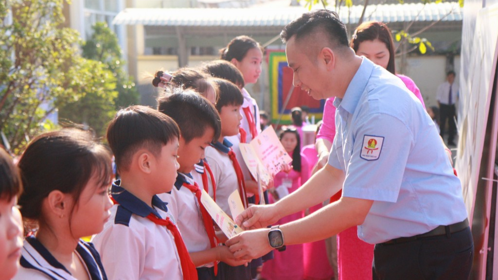 Mùa 2 sân chơi “Thiếu nhi Việt Nam - Vươn ra thế giới”