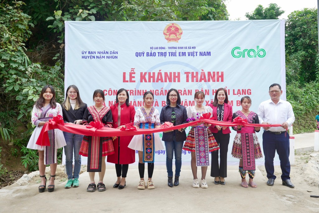 Lễ khánh thành cầu tại Lai Châu