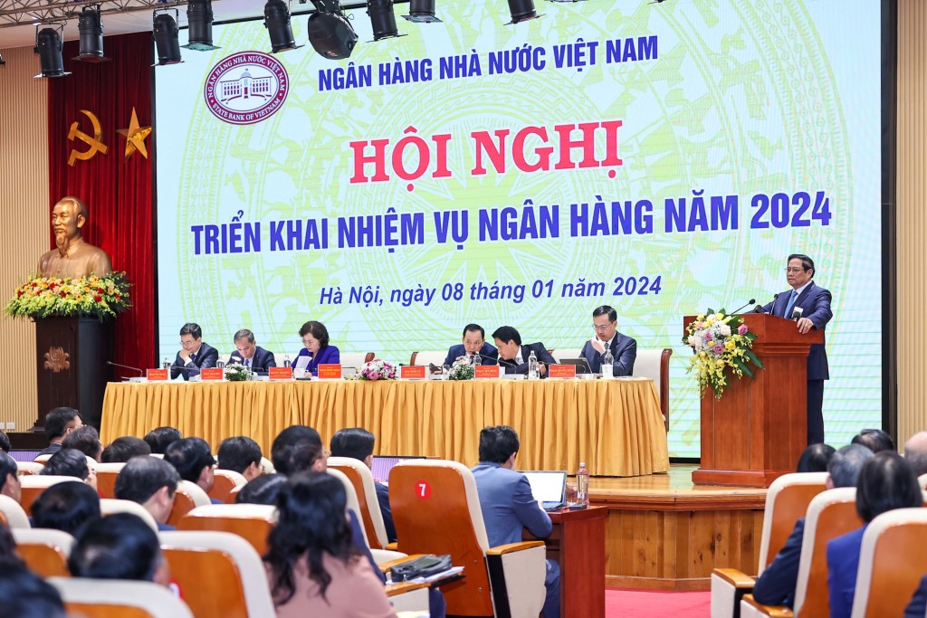 Thủ tướng hoan nghênh việc NHNN đã có những cơ chế mới đối với việc điều hành tín dụng năm 2024 khi giao ngay hạn mức tín dụng từ 1/1 cho tất cả các tổ chức tín dụng là 15% - Ảnh: VGP/Nhật Bắc