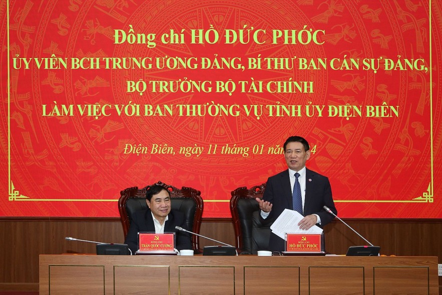 Bộ trưởng Hồ Đức Phớc phát biểu tại buổi làm việc. 