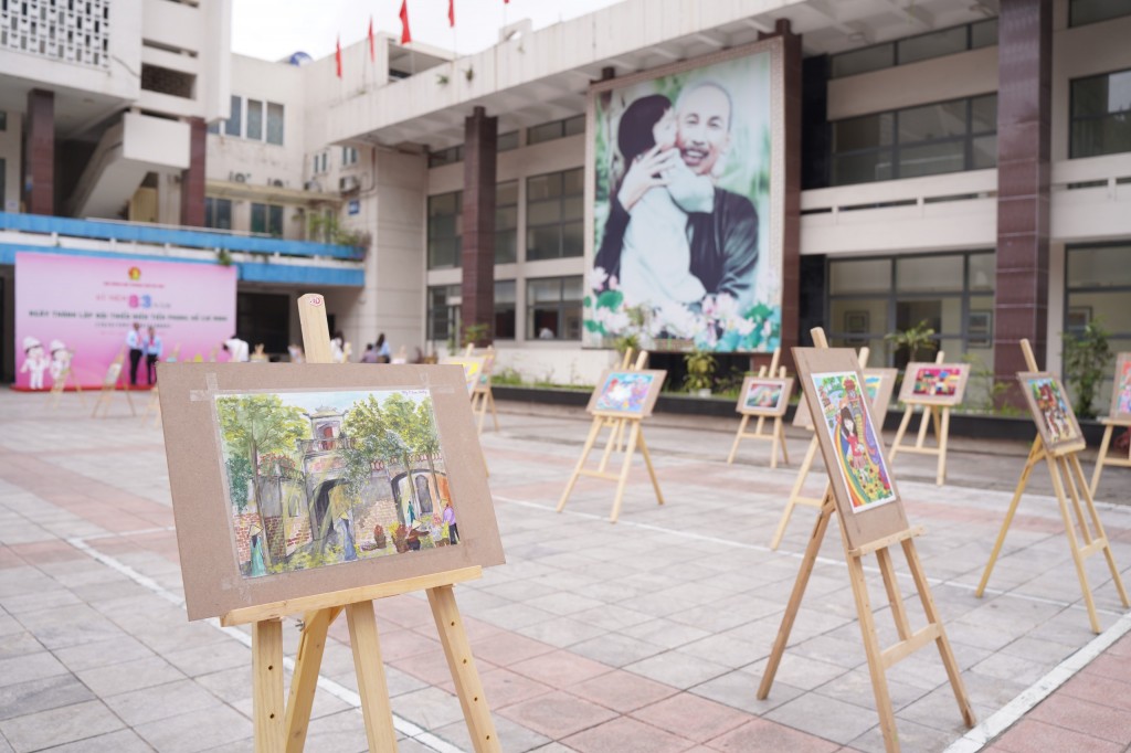 Triển lãm tranh diễn ra tại Lễ Kỷ niệm 83 năm Ngày thành lập Đội TNTP Hồ Chí Minh (15/5/1941-15/5/2024)