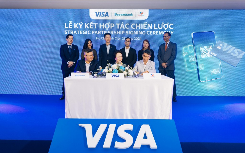 Ảnh 3.1_Visa kí kết hợp tác cùng VNPay