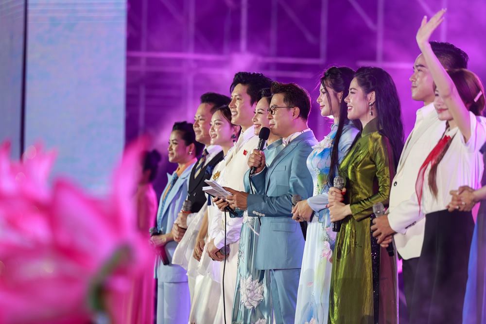 Chương trình kết thúc với nhiều dấu ấn trong lòng khán giả. Ảnh: Hải Nguyễn