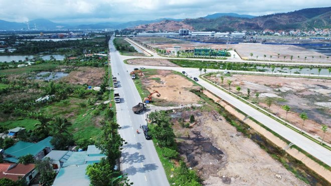 Gần 670 tỉ đồng nâng cấp tuyến đường huyết mạch khu kinh tế ven biển ở Quảng Ninh
