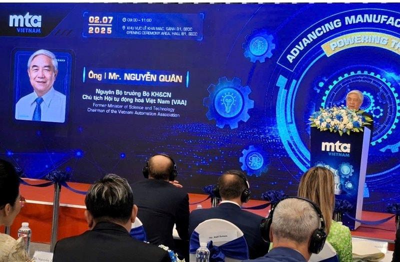ong-nguyen-quan.jpg