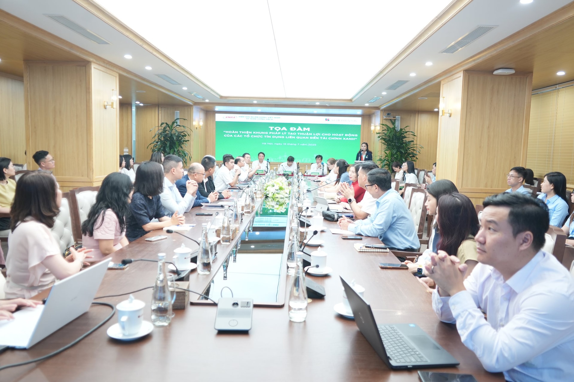 quang-canh-2.jpg