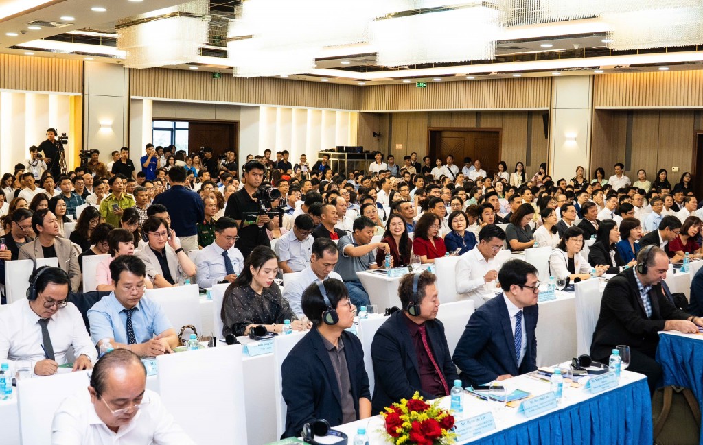 Ngày hội Khởi nghiệp đổi mới sáng tạo thành phố Đà Nẵng - SURF 2025 với chủ đề: Bệ phóng chính sách - Nuôi dưỡng kỳ lân (Ảnh Đ.Minh)