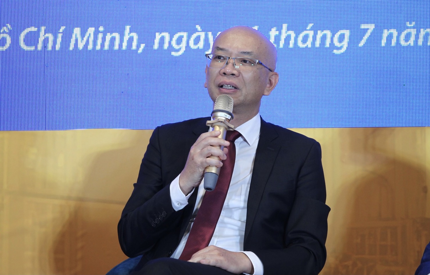 Ông Trần Thanh Hải, Phó Cục trưởng Cục Xuất nhập khẩu, Bộ Công thương nêu vấn đề tại tọa đàm. Ảnh: Nguyễn Vân