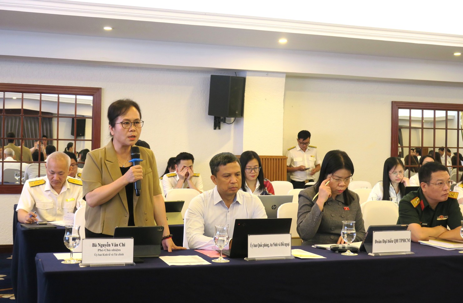 Bà Nguyễn Vân Chi, Phó Chủ nhiệm Ủy ban Kinh tế và Tài chính của Quốc hội phát biểu. Ảnh: Đức Mỹ