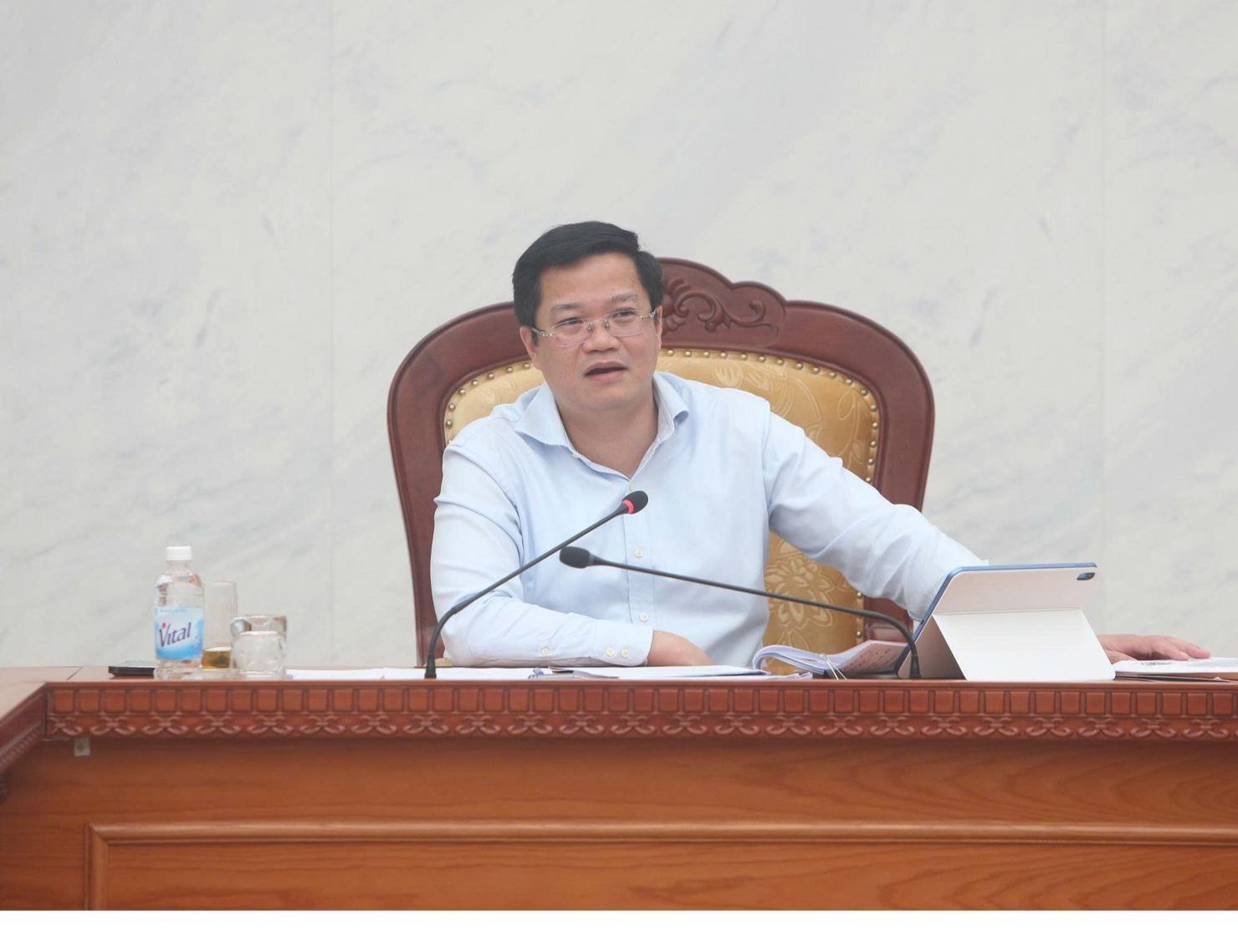 Thứ trưởng Nguyễn Đức Tâm phát biểu tại buổi họp. 
