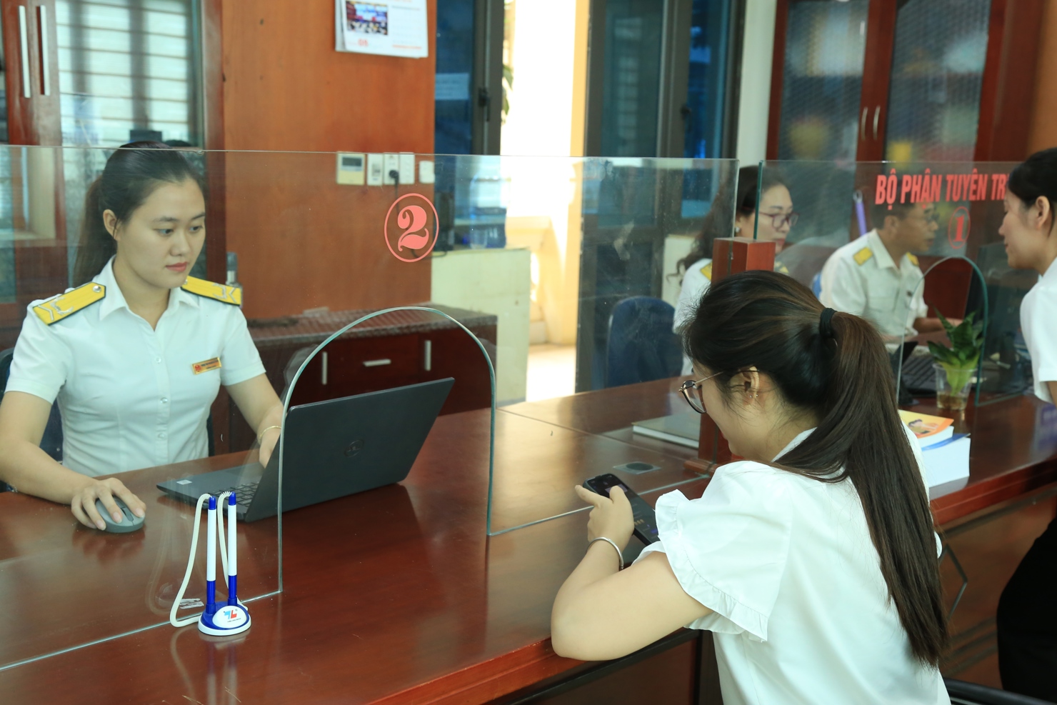 Bộ Tài chính đề xuất, thu nhập từ chuyển nhượng chứng khoán của cá nhân cư trú sẽ chịu mức thuế 0,1% tính trên giá trị bán ra của từng giao dịch.
