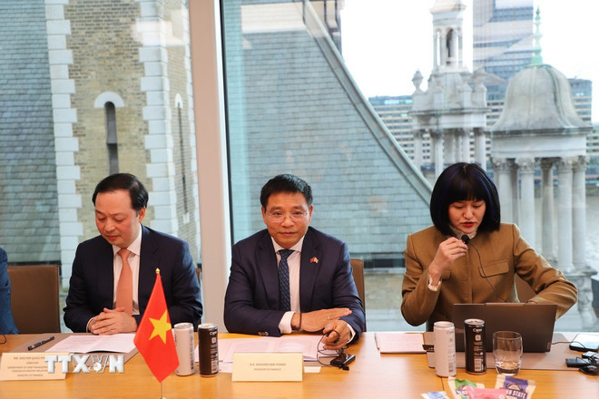 Bộ Tài chính Việt Nam tăng cường hợp tác với Ngân hàng JP Morgan - Ảnh 2