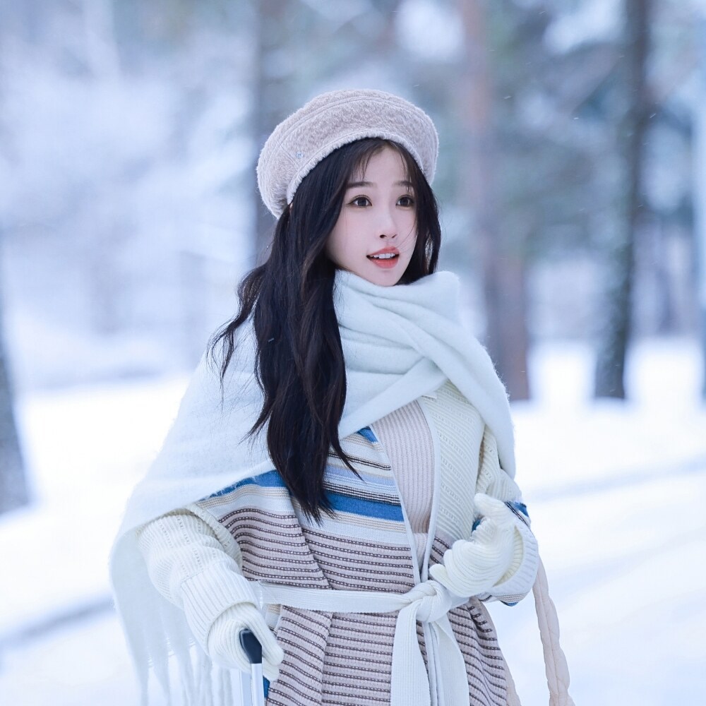 Ngu Thư Hân xuất hiện tại sự kiện ở Thái Lan. Ảnh: Cắt từ video