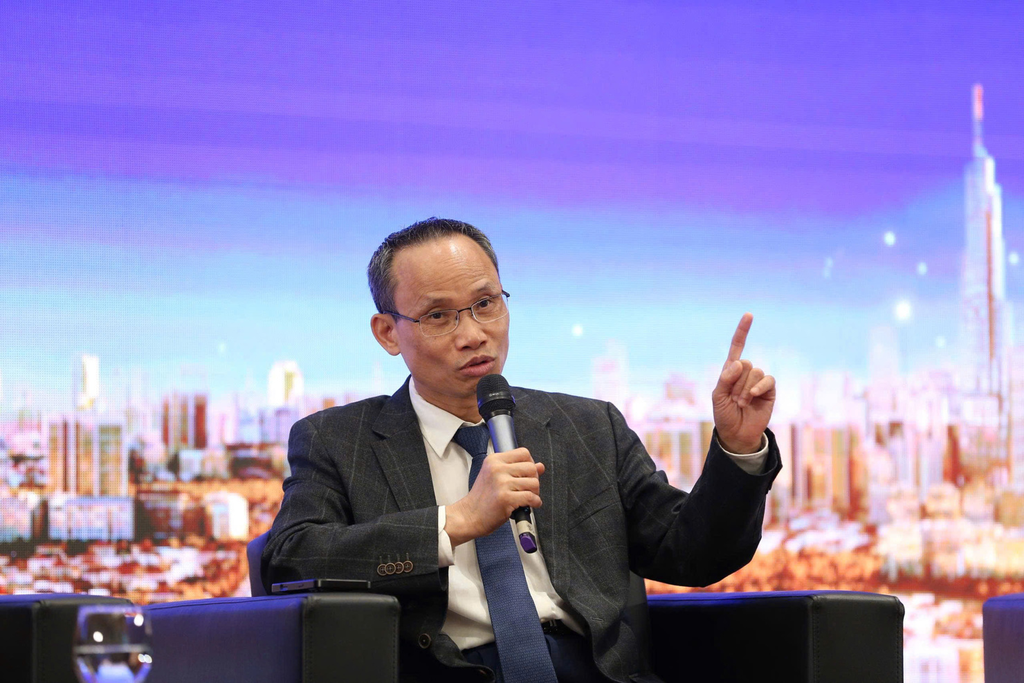 Chuyên gia Cấn Văn Lực.