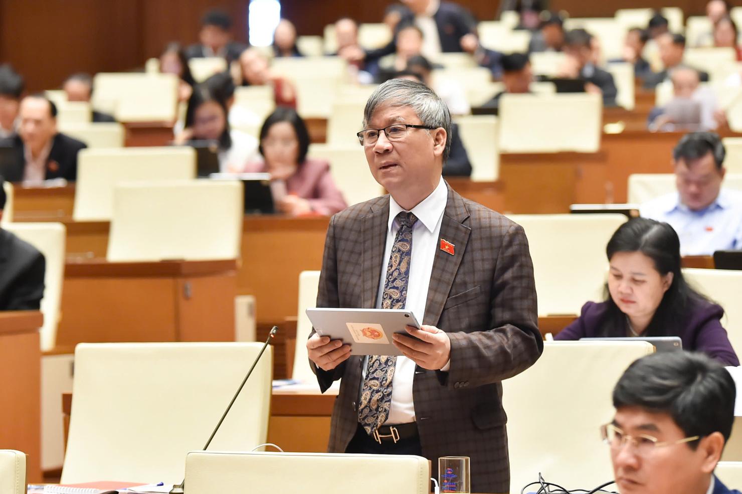 Đại biểu Nguyễn Anh Trí - Đoàn Hà Nội.