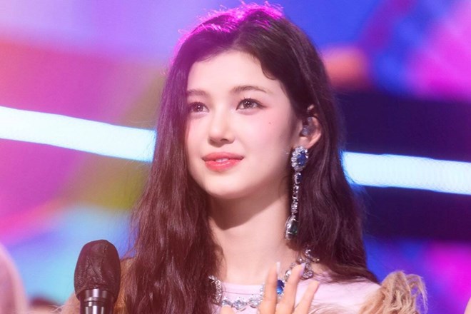 ADOR chấm dứt hợp đồng với Danielle (NewJeans), Hanni quay trở lại