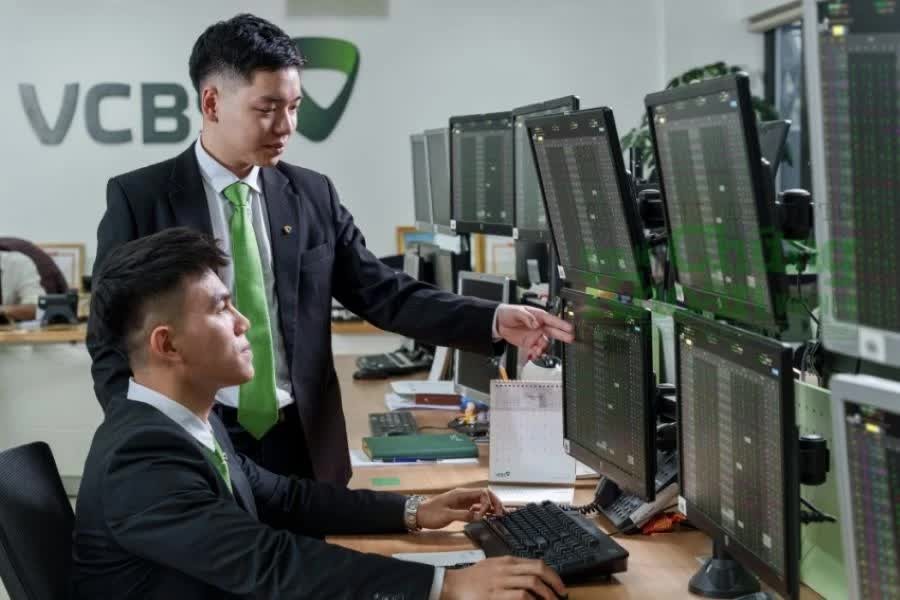 Kết quả kinh doanh quý IV/2025 của 63 doanh nghiệp: Ngân hàng dẫn dắt, lợi nhuận phân hóa