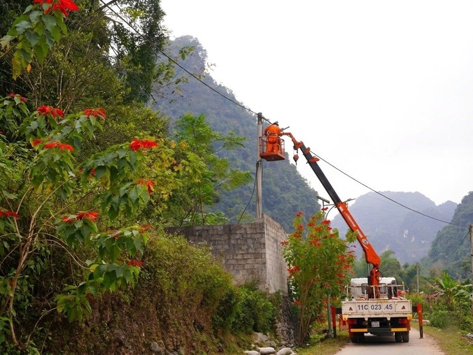 EVNNPC tiếp nối truyền thống đồng hành, tri ân khách hàng EVNNPC tiếp nối truyền thống đồng hành, tri ân khách hàng