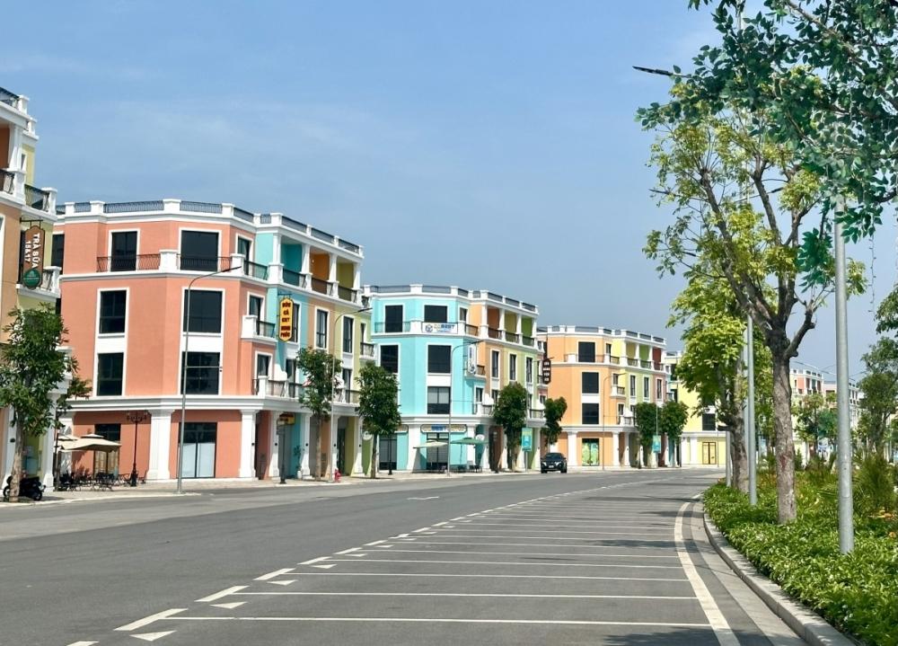 Cuộc đua huy động vốn và hệ quả lãi vay mua nhà không thể đứng yên Cuộc đua huy động vốn và hệ quả lãi vay mua nhà không thể đứng yên