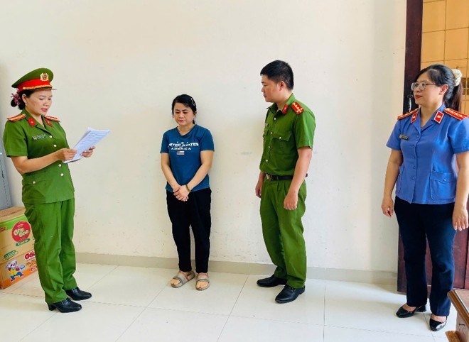 Bắt tạm giam người phụ nữ lập đường dây hụi khống, chiếm đoạt hơn 14 tỉ đồng