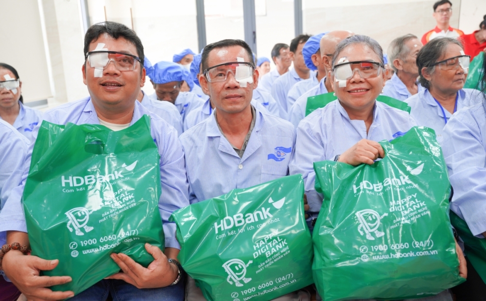 HDBank cùng hành trình 20 năm mang ánh sáng đến bệnh nhân có hoàn cảnh khó khăn