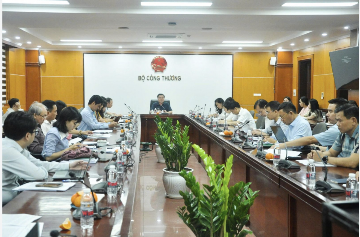 Điều hành thị trường trong nước: Giữ ổn định vĩ mô, thúc đẩy tăng trưởng bền vững Điều hành thị trường trong nước: Giữ ổn định vĩ mô, thúc đẩy tăng trưởng bền vững