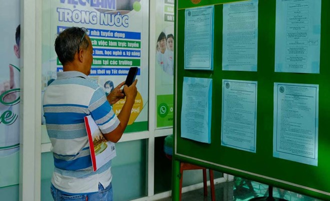 Doanh nghiệp gặp khó trong tuyển lao động phổ thông