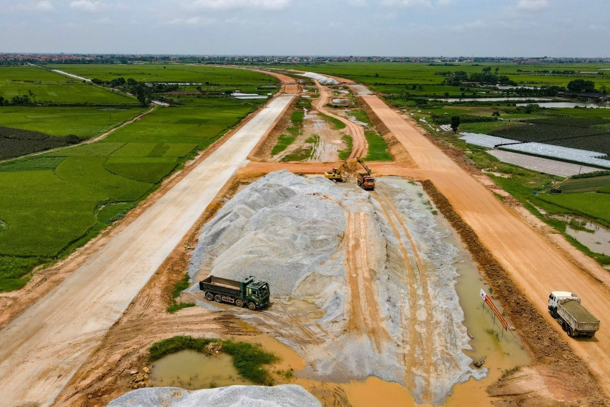 Để dòng vốn đầu tư công hơn 1,1 triệu tỷ đồng không “chậm nhịp” Để dòng vốn đầu tư công hơn 1,1 triệu tỷ đồng không “chậm nhịp”