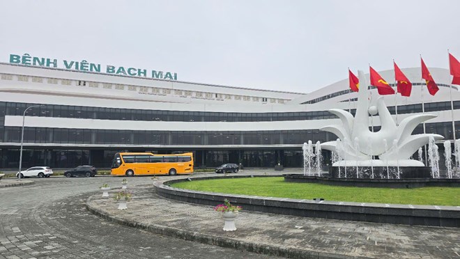 Khám và cấp thuốc miễn phí cho hơn 5.000 bệnh nhân tại Bệnh viện Bạch Mai cơ sở 2