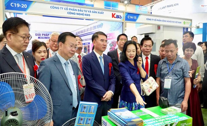 Gian hàng Xanh lan tỏa giải pháp tiết kiệm năng lượng tại ENTECH HANOI 2026