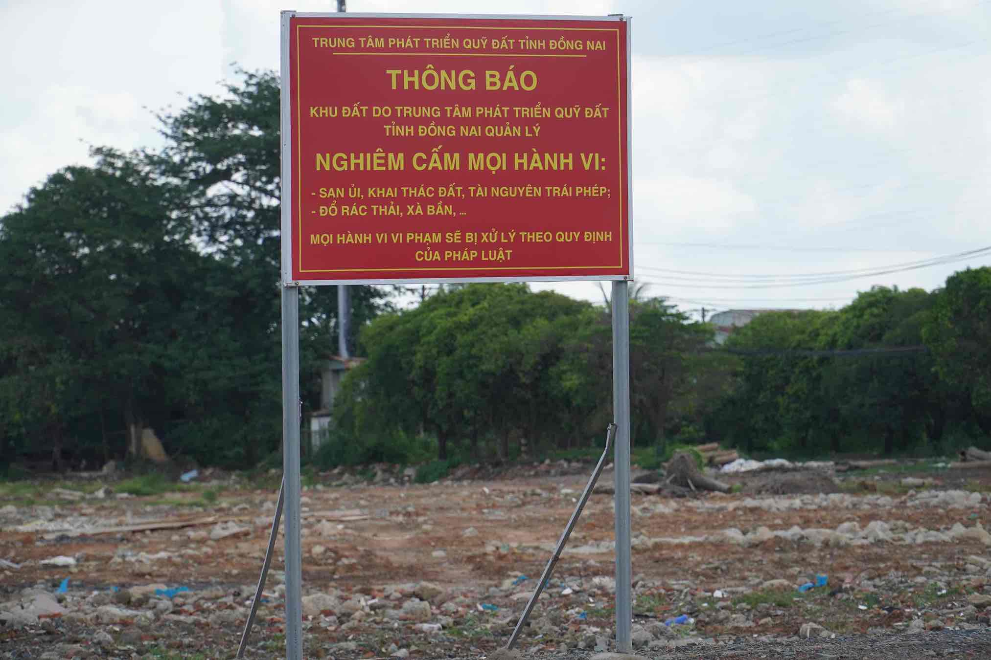 Hiện nay Trung tâm phát triển quỹ đất thành phố Đồng Nai đang quản lý khu đất, chờ khởi công. Ảnh: HAC