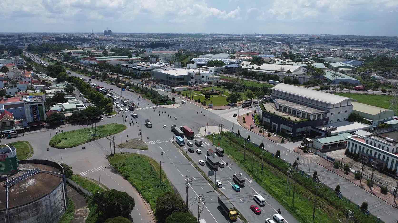 Khu đất còn giáp quốc lộ 1A, đối diện Khu công nghiệp Biên Hòa 2. Ảnh: HAC