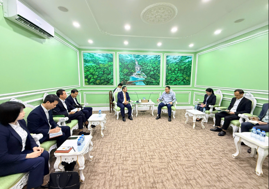Vinachem tăng cường phối hợp với các cơ quan cấp cao của Lào, thúc đẩy Dự án khai thác và chế biến muối mỏ Kali Vinachem tăng cường phối hợp với các cơ quan cấp cao của Lào, thúc đẩy Dự án khai thác và chế biến muối mỏ Kali