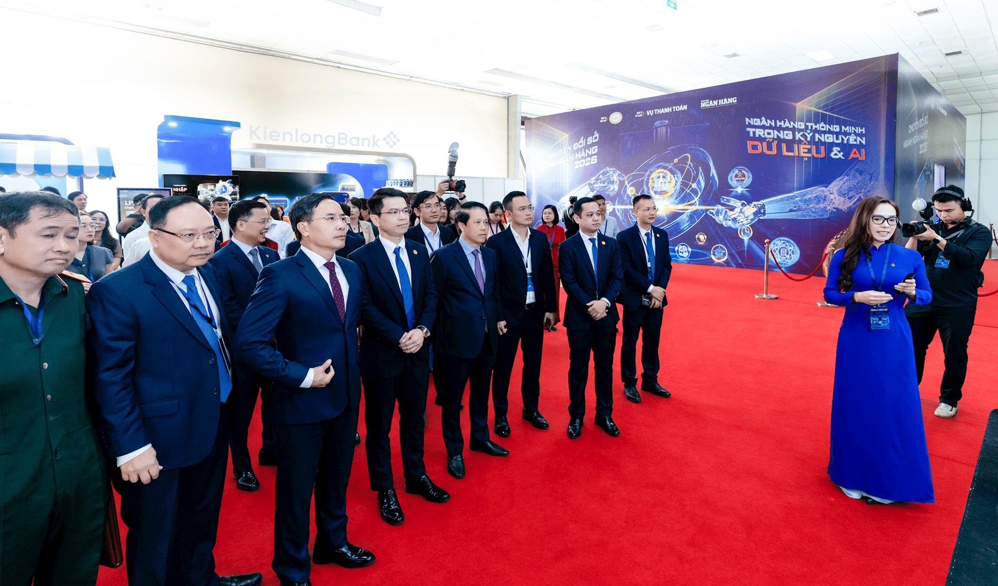 kienlongbank-chuyen-doi-so-2026-2.png