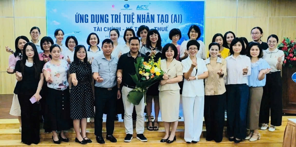 Hanoitourist triển khai đào tạo ứng dụng AI chuyên sâu trong tài chính - kế toán - thuế Hanoitourist triển khai đào tạo ứng dụng AI chuyên sâu trong tài chính - kế toán - thuế