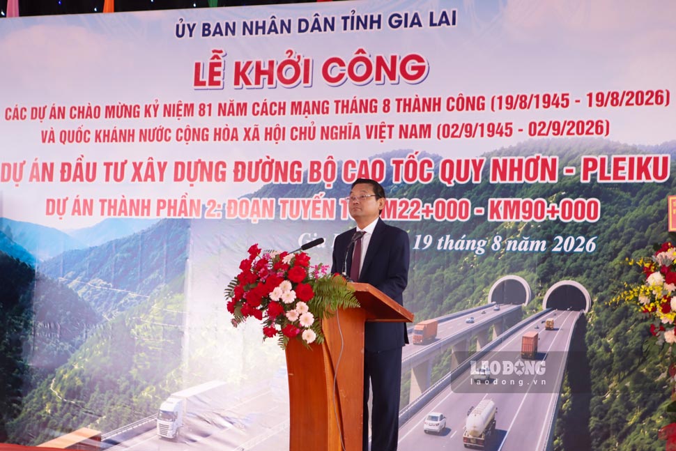 Phó Chủ tịch UBND tỉnh Gia Lai Nguyễn Tự Công Hoàng phát biểu. Ảnh: Hoài Phương