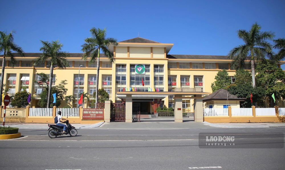 Trụ sở không còn sử dụng, bỏ hoang được cải tạo thành trường học ở phường Nam Đông Hà. Ảnh: Hưng Thơ