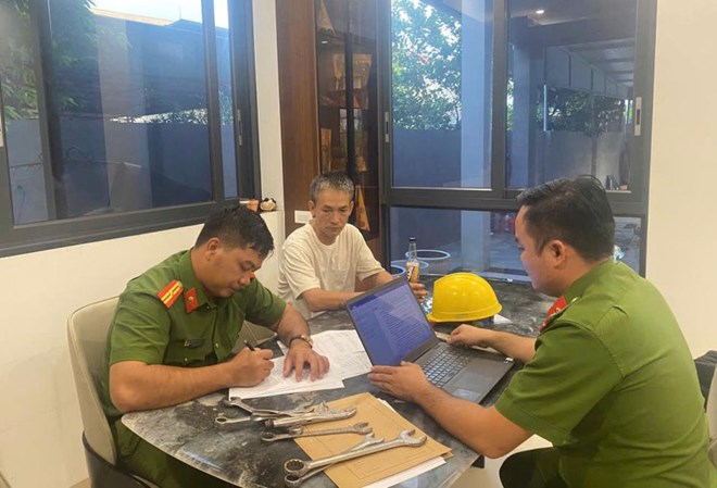 Bắt tạm giam đối tượng trộm máy biến áp ở nhà máy gạch
