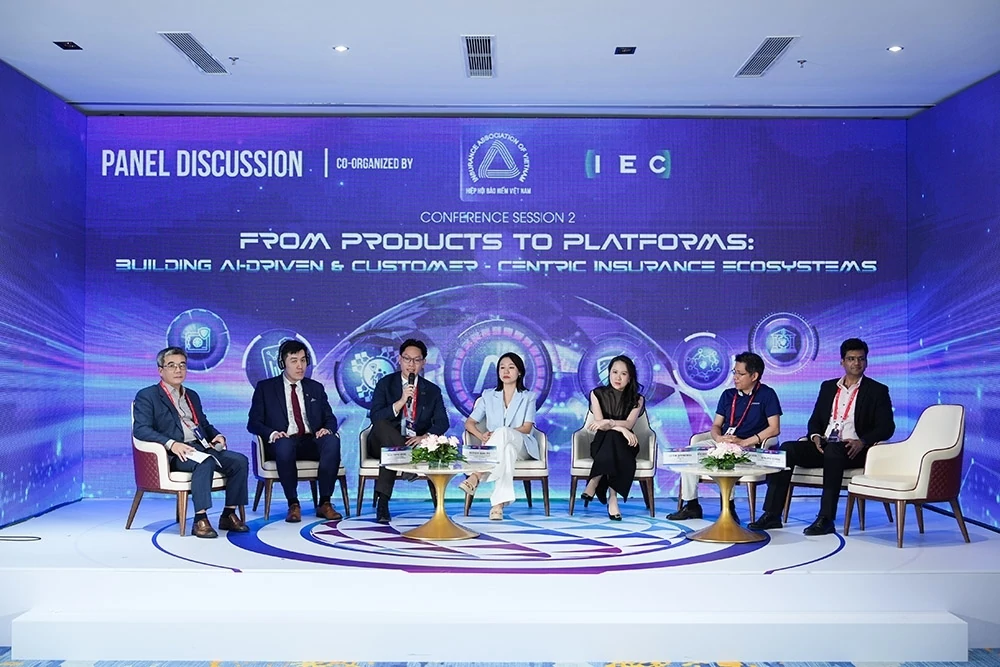 Chubb tạo điểm hẹn đối thoại tại Vietnam Insurance Summit 2026 Chubb tạo điểm hẹn đối thoại tại Vietnam Insurance Summit 2026