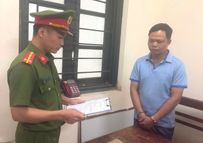 Đi bán tấm lợp, nhân viên ở Phú Thọ chiếm đoạt hơn 431 triệu đồng