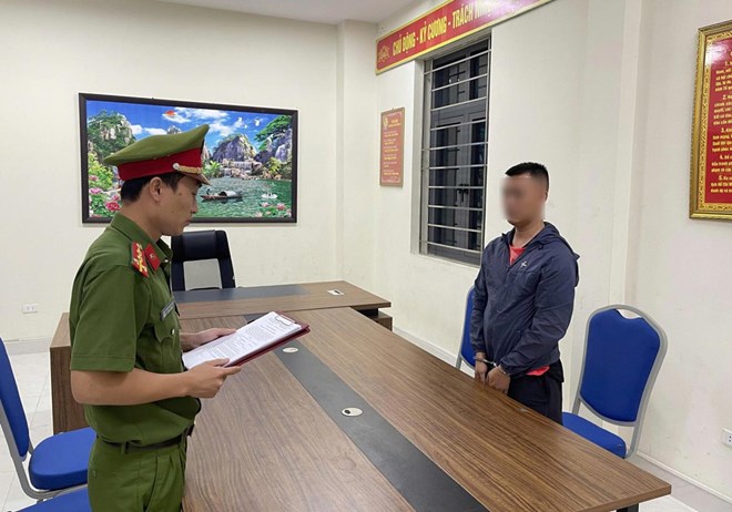 Khởi tố người đàn ông gây thương tích cho 2 người trong bữa ăn ở Móng Cái
